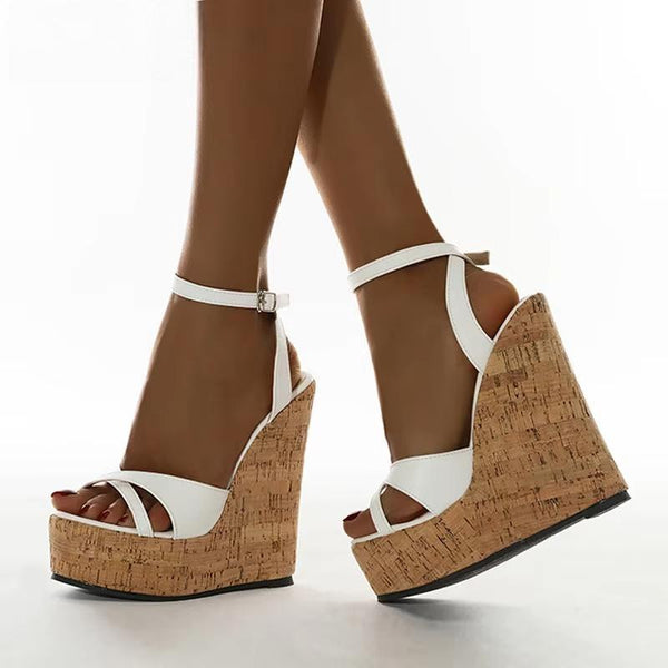 Sandalias blancas de verano con tacón alto y aberturas para mujer