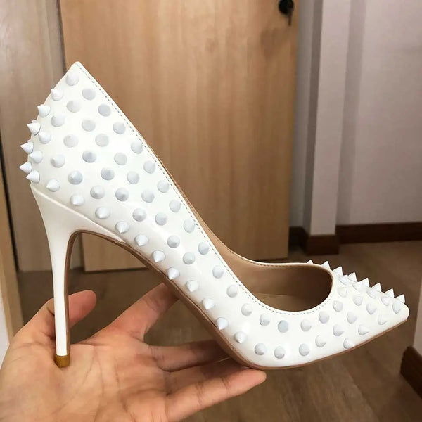 Tacones altos de aguja blancos con punta puntiaguda y sexys para mujer