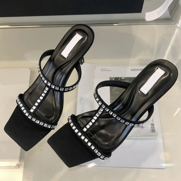 Chanclas de tacón fino con punta de clip cuadrada de cristal sexy para mujer
