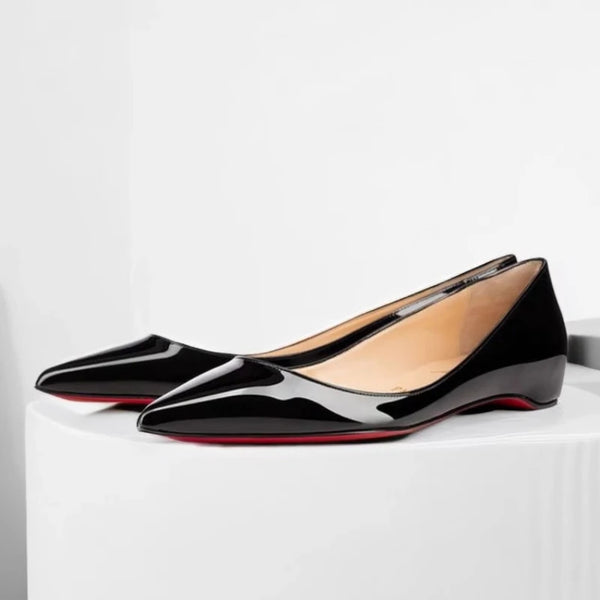 Ladies' pointed, internally raised flat sole single shoe