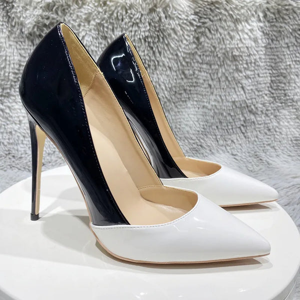 Zapatos de tacón alto sexys y de moda para mujer.