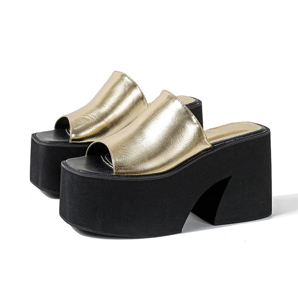 Sandalias de plataforma con punta cuadrada y diseño de tacones altos para club de verano.