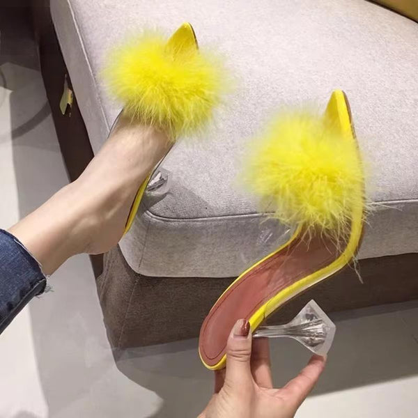 Nuevas zapatillas de tacón alto de piel con plumas transparentes de PVC para mujer, zapatos de tacón con punta abierta para mujer