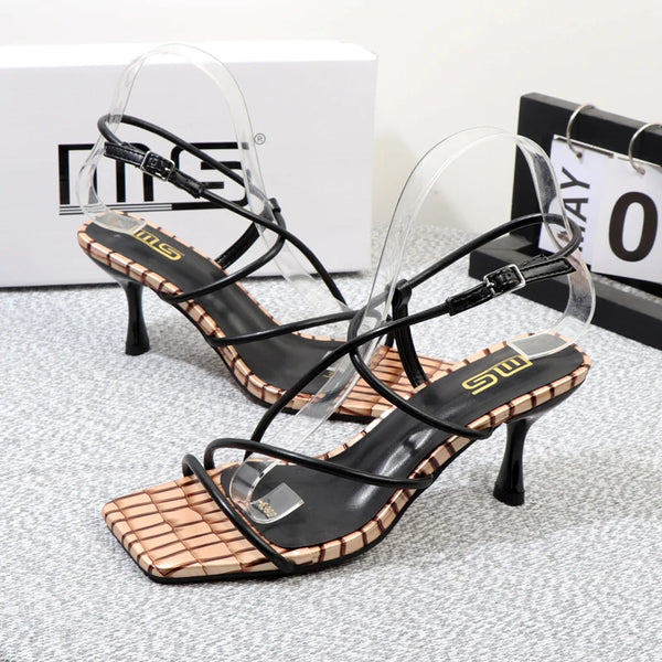 Sandalias de verano con punta cuadrada, zapatos sexis a cuadros de alta gama para mujer con tacones finos y tacones altos.