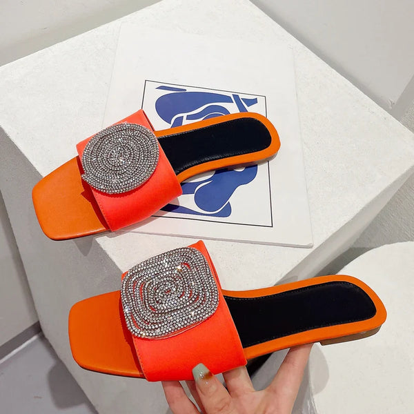 Sandalias de tacón plano con punta cuadrada y cristales brillantes para mujer