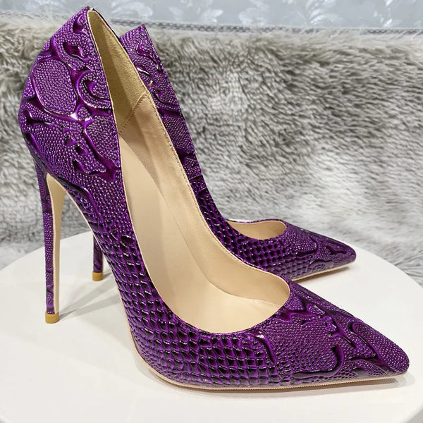 Zapatos de tacón alto de 12 cm con punta puntiaguda y piel de serpiente morada para mujer