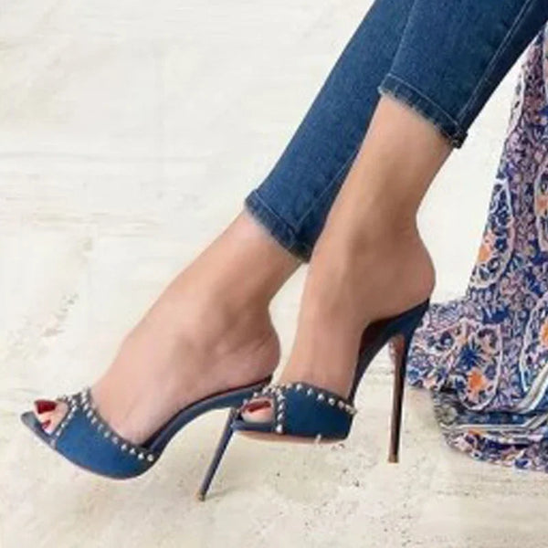 Nuevas zapatillas con remaches y diseño de mezclilla para mujer, zapatos de punta puntiaguda.