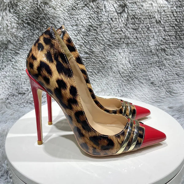 Zapatos sexys de punta estrecha con tacón de aguja rojo