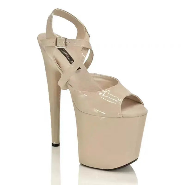 Sandalias de tacón alto de 20 cm para desfiles de moda.