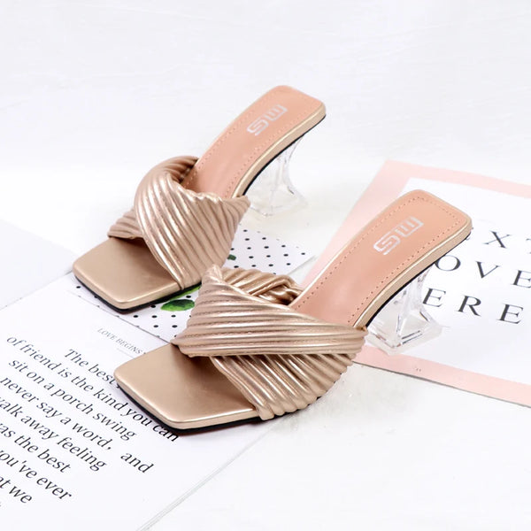 Nuevas sandalias de tacón alto de piel suave para exteriores