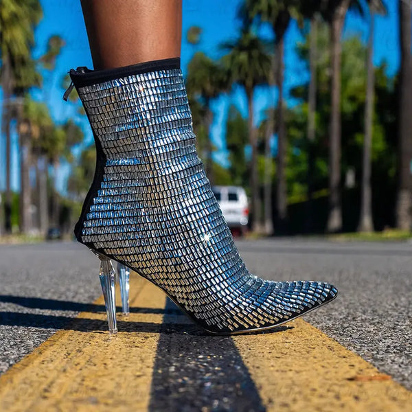 Botines de tacón de aguja con punta puntiaguda y diamantes de imitación, transparentes, con cremallera lateral y tacón fino de metal, para mujer, talla grande